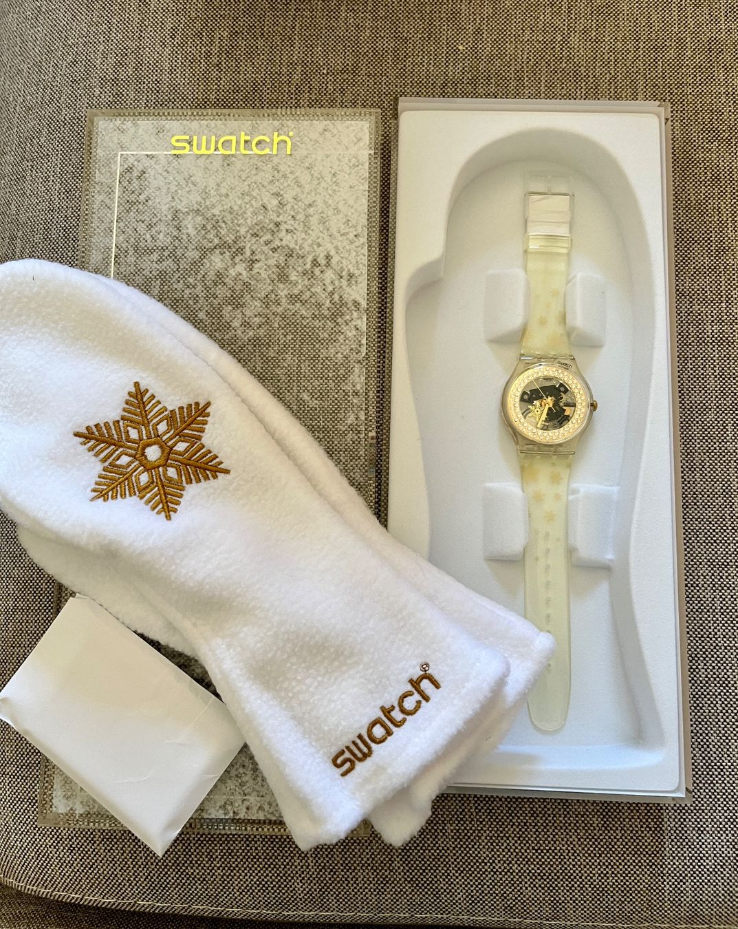 Swatch Orologi: SWATCH 'Snow your time away' Xmas Special 2010 – Nuovo e nell'imballaggio originale da Genève venduto da mar_g5r2