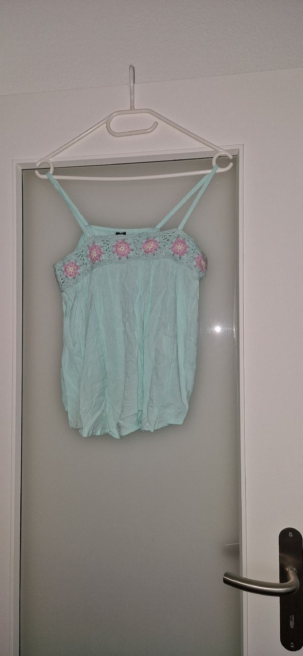 Blusen, T-Shirts & Tops: top  Grandeur 12 ans – Gebraucht aus Couvet von Pioune