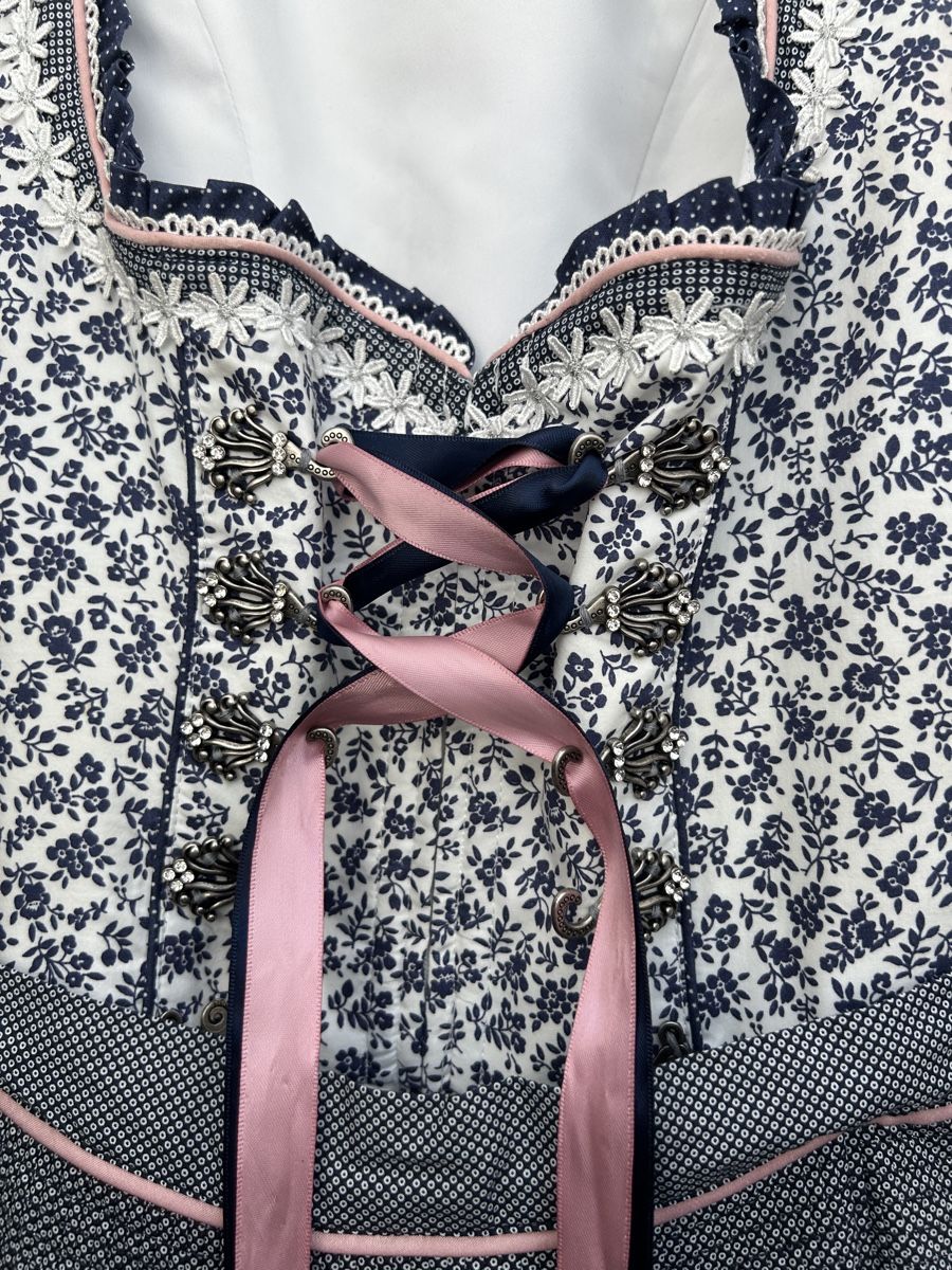 Krüger Vestiti: Krüger Dirndl Madl Grösse 36 – Usato da Würenlos venduto da Michelleh123 4