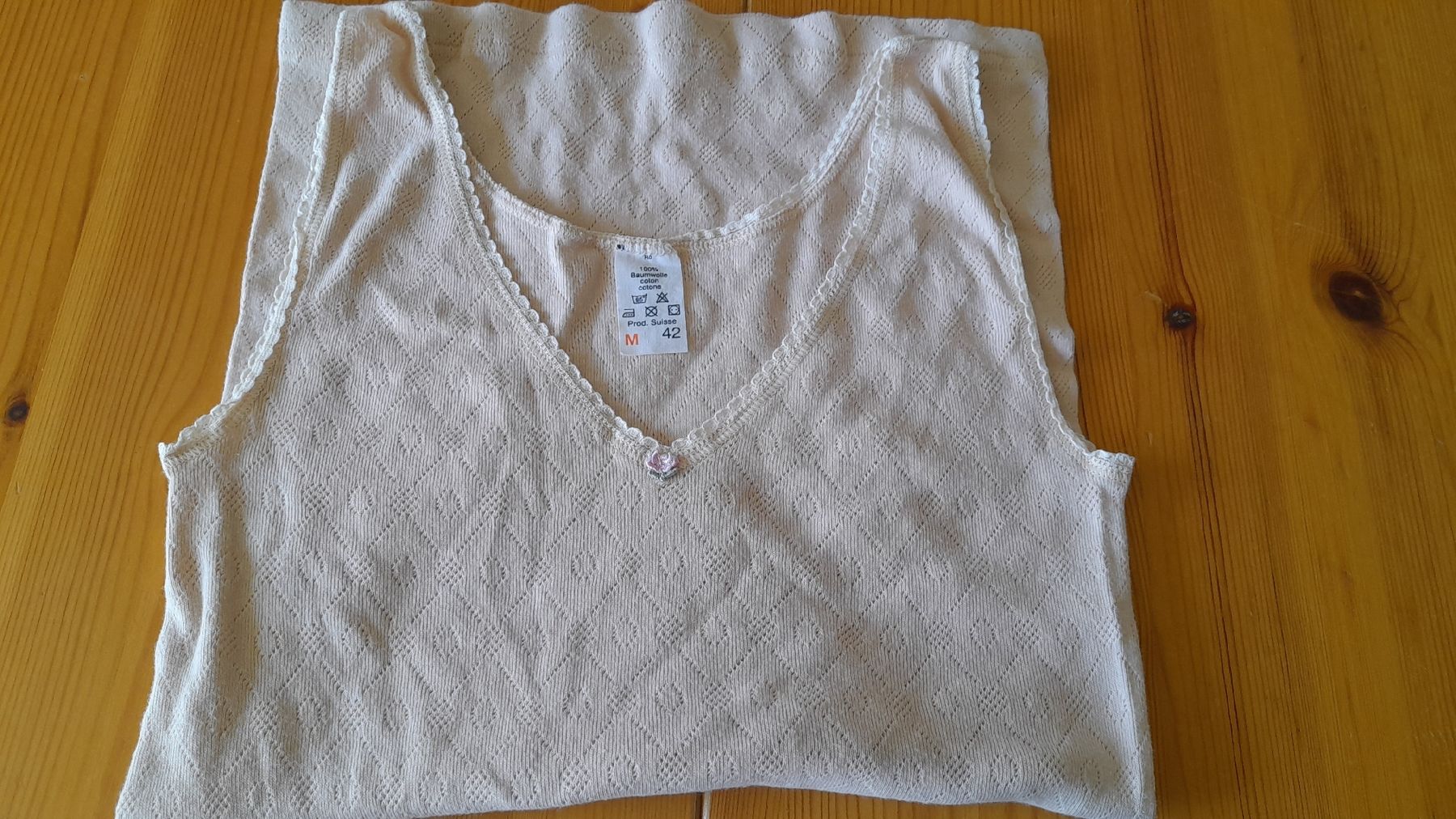 Migros Sonstige Unterwäsche: Damenunterhemd Gr. 42 – Gebraucht aus Nesslau von Churfirsten08 1