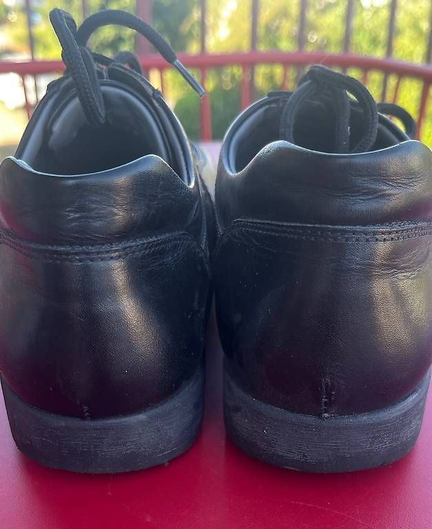 Helvesko Chaussures hommes: Halbschuhe HELVESKO Schwarz Gr. 42 – D'occasion à Urdorf par Resumasa 2
