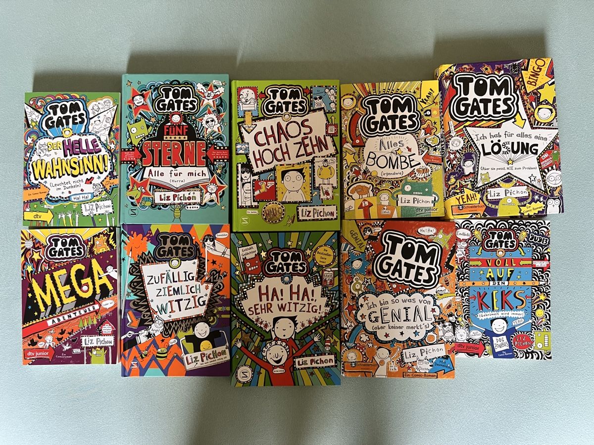 Libri: Tom Gates 10 Bücher  – Usato da Zürich venduto da Azzurro6