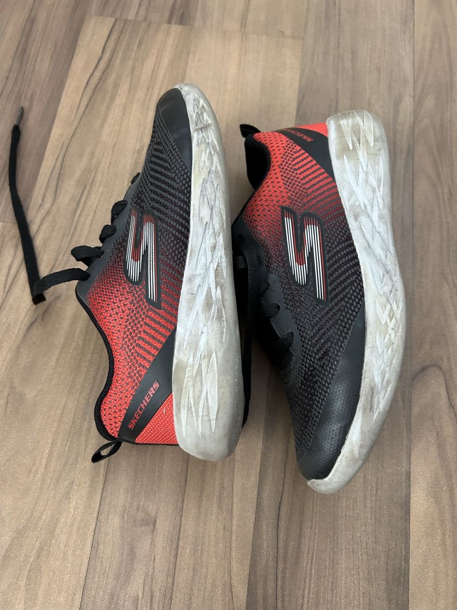 Scarpe per ragazzi: Sketchers Gr.35 – Usato da Breitenbach venduto da Diamondlady 1