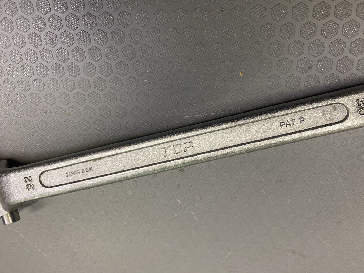 Alle Werkzeuge: Ratschen Ringmaulschlüssel 30/32 – Gebraucht aus Wabern von HK-Design 2