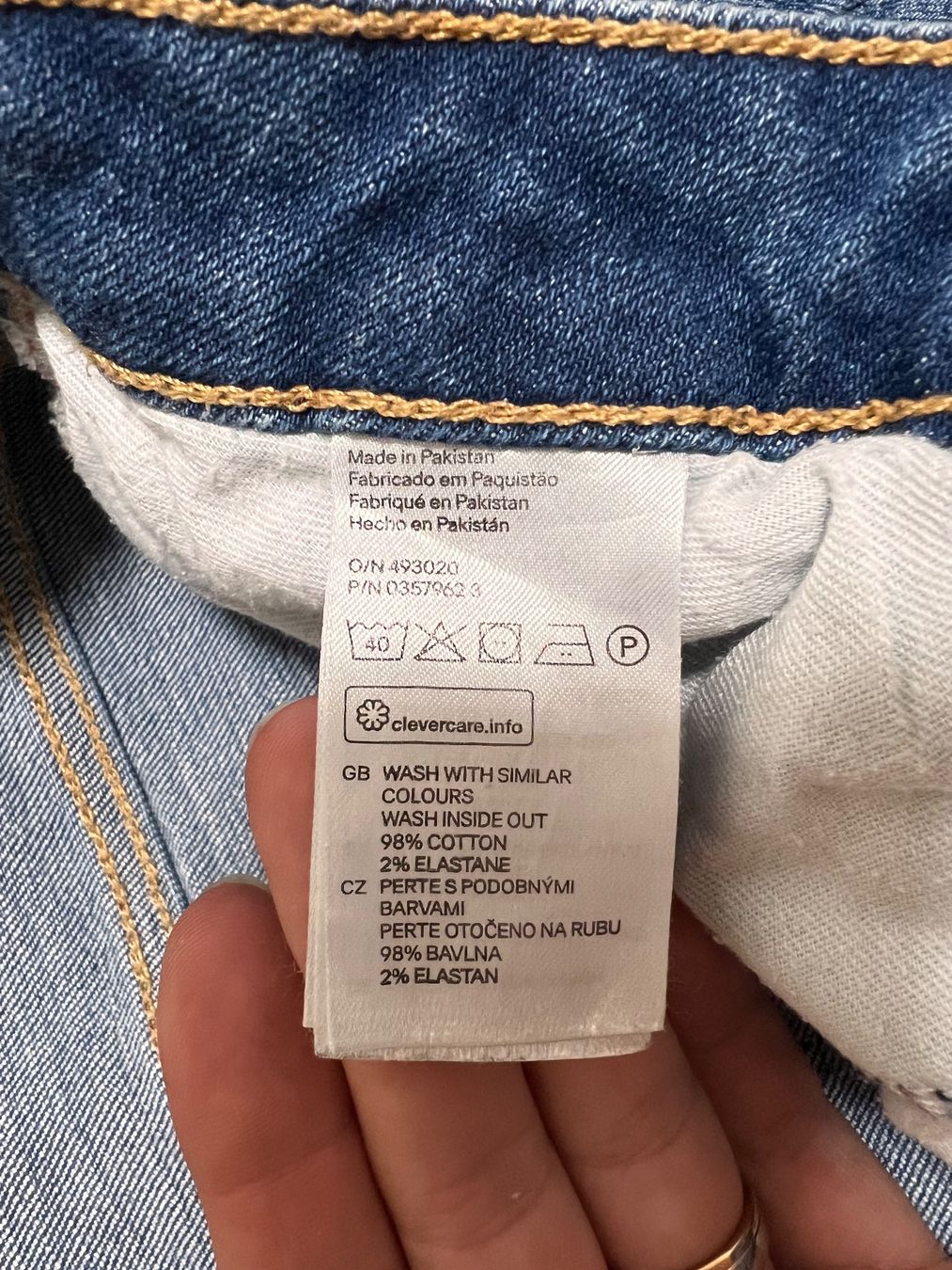 H&M Jeans: Jeansshorts H&M / Grösse 29 – Gebraucht aus Escholzmatt von mel_58wh 3