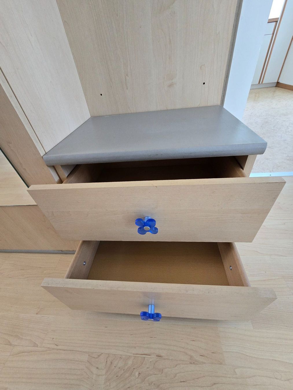 Porte manteau: Garderobe mit Spiegel und Schubladen – D'occasion à Rorschacherberg par Scharfeegge 6