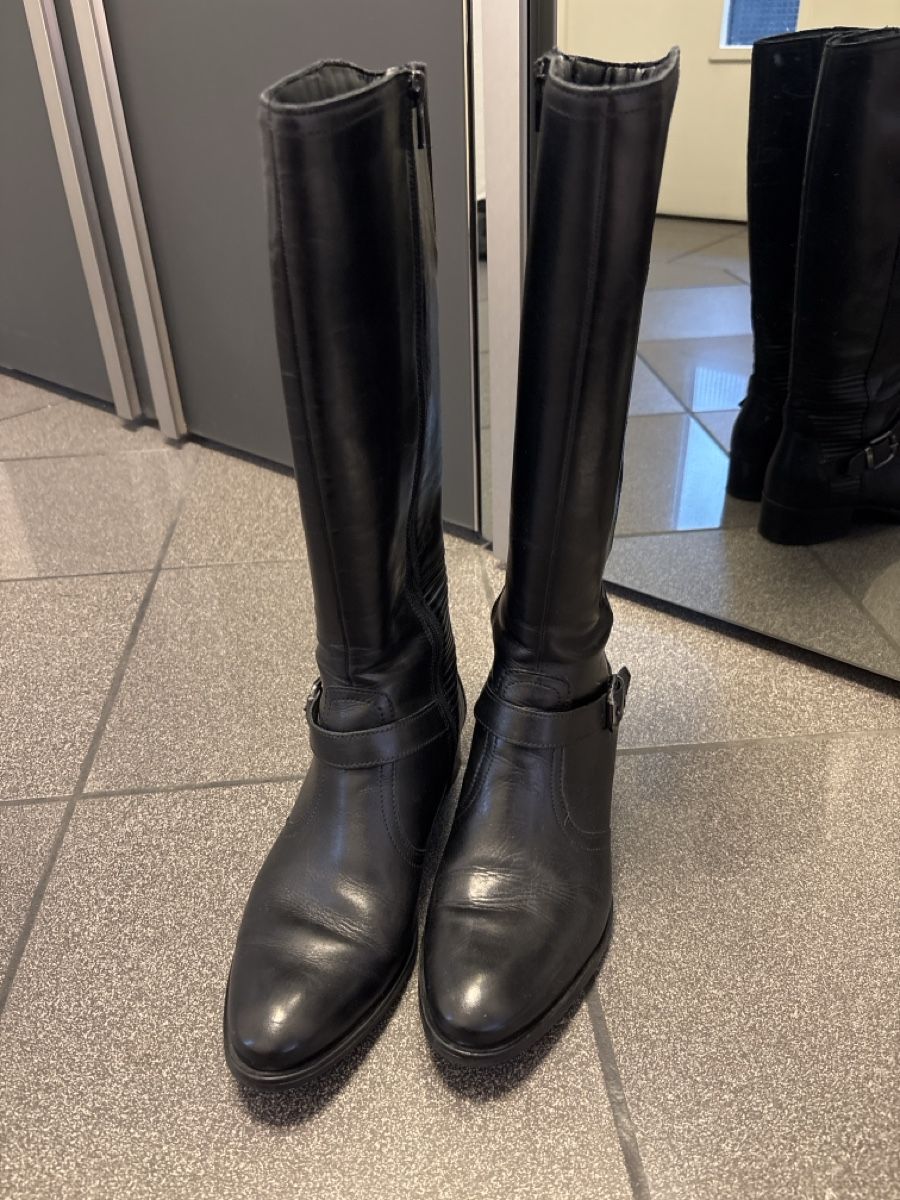 Scarpe da donna: Lederstiefel Gr 40 – Usato da Embrach venduto da Dmoney 1