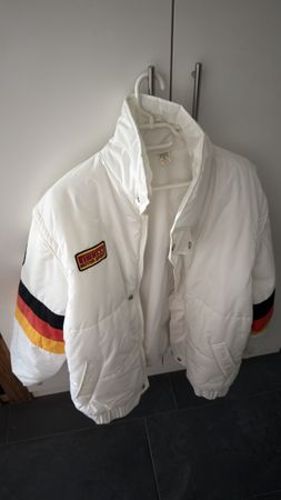 Pufferjacke weiss Formel Rennsport Schweiz Rennjacke