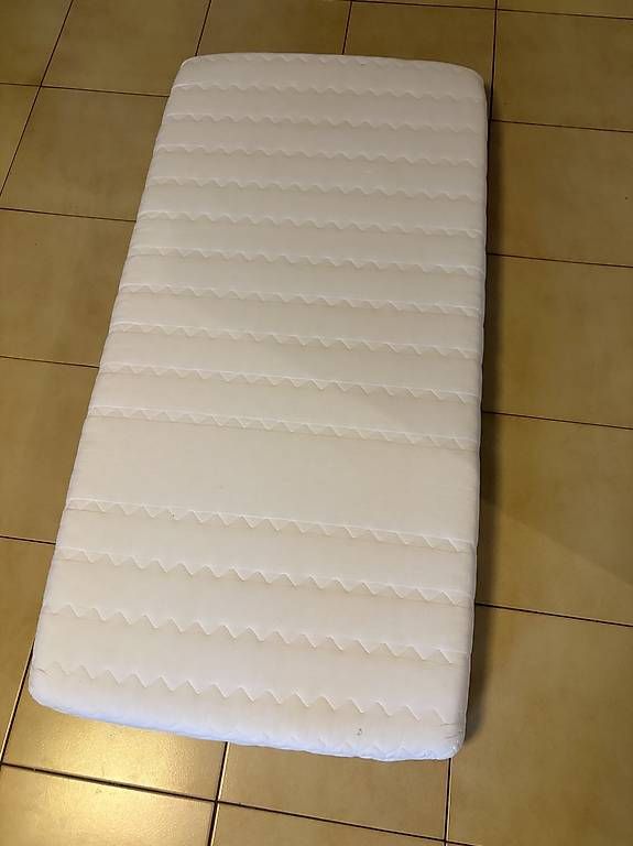 Matratzen: Matelas 60x120 – Gebraucht aus Estavayer-le-lac von kmorosini 1