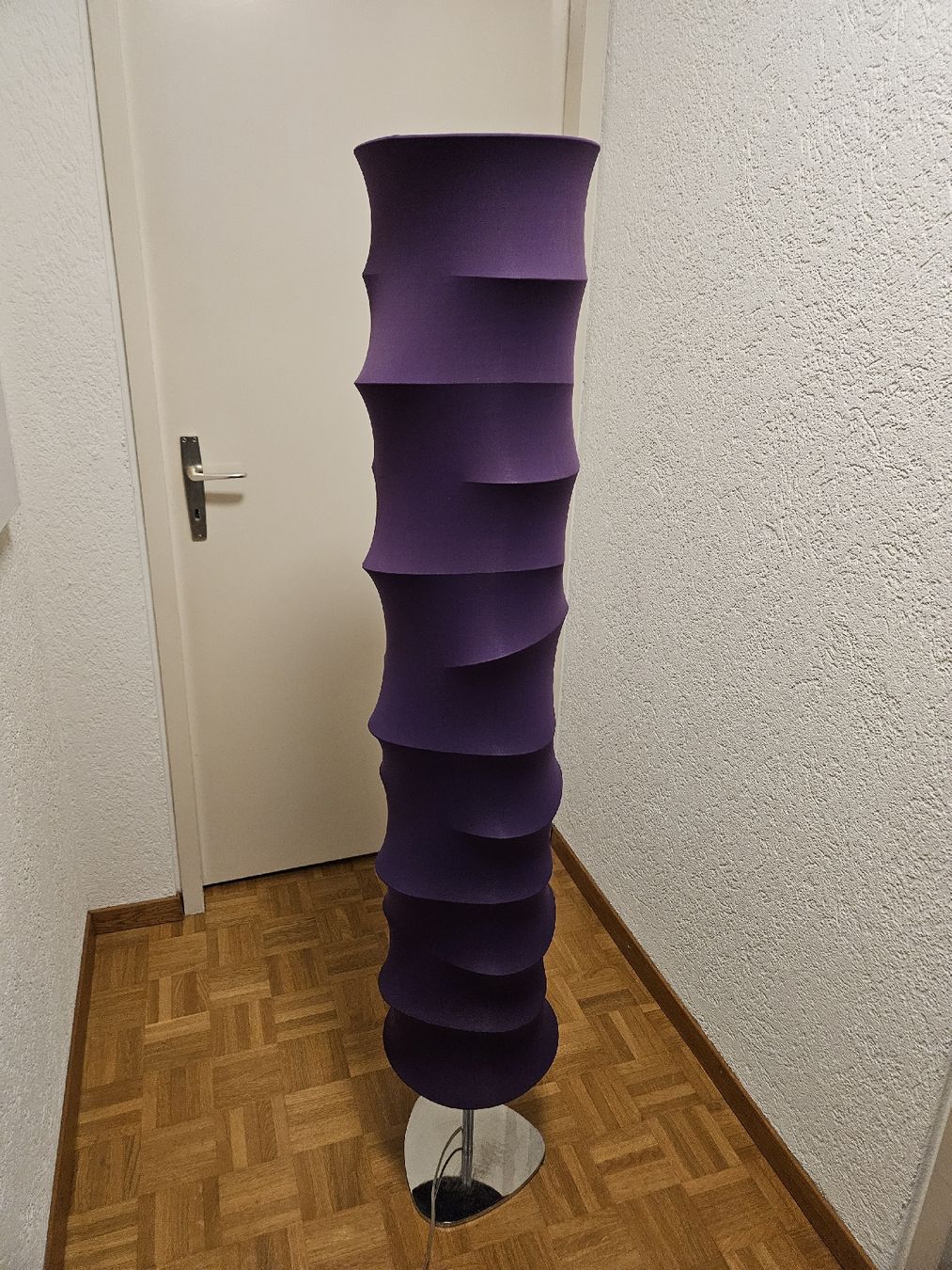 Micasa Lampade: Stehlampe mit 2 Farben – Usato da Luzern venduto da J.Co 4