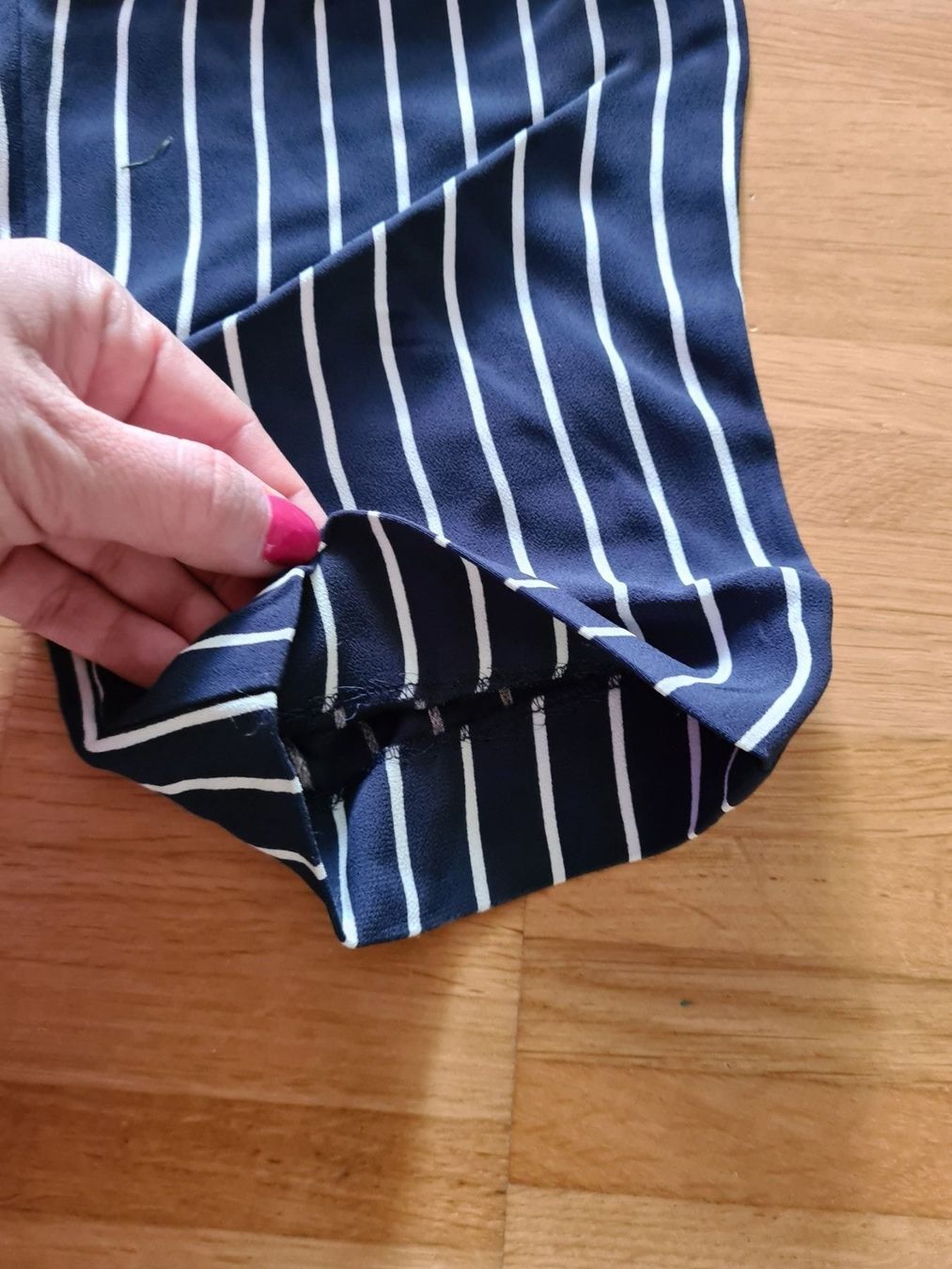 Tommy Hilfiger Pantaloni: Tommy Hilfiger Hose Gr. 6 – Usato da Jona venduto da Good_luck_ 6