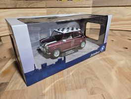 Mini Cooper 1.3i Sport Pack  im Maßstab 1:18 von Solido OVP