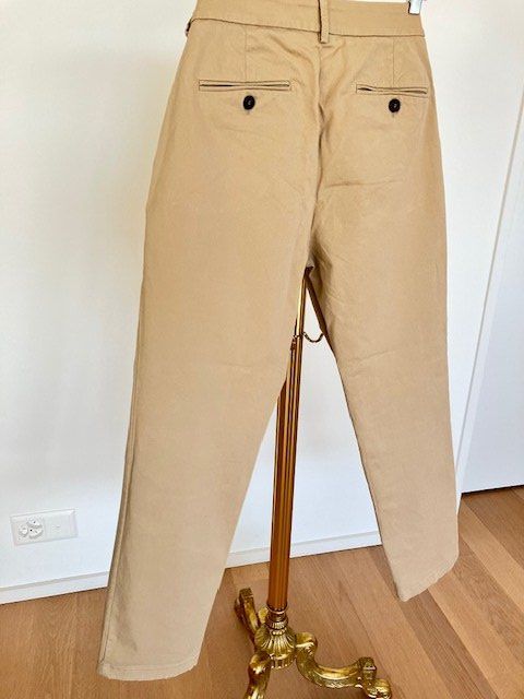 Max Mara Hosen: Hose Weekend Max Mara, Gr. 36, beige – Gebraucht aus Brugg AG von Hellviolett 1