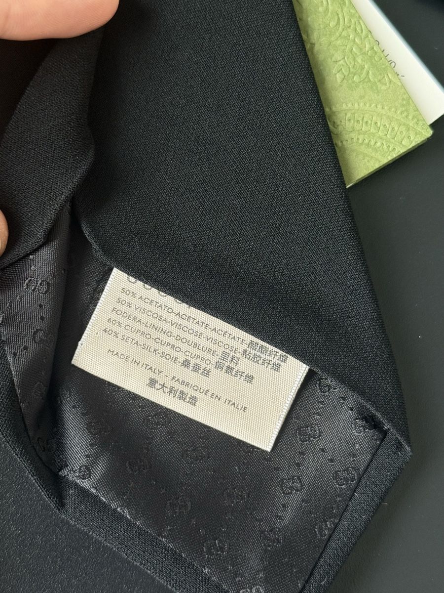 Gucci Cravatte: Gucci Krawatte/ Schwarz/ brandneu – Nuovo e nell'imballaggio originale da Kilchberg ZH venduto da man_7q9s 6