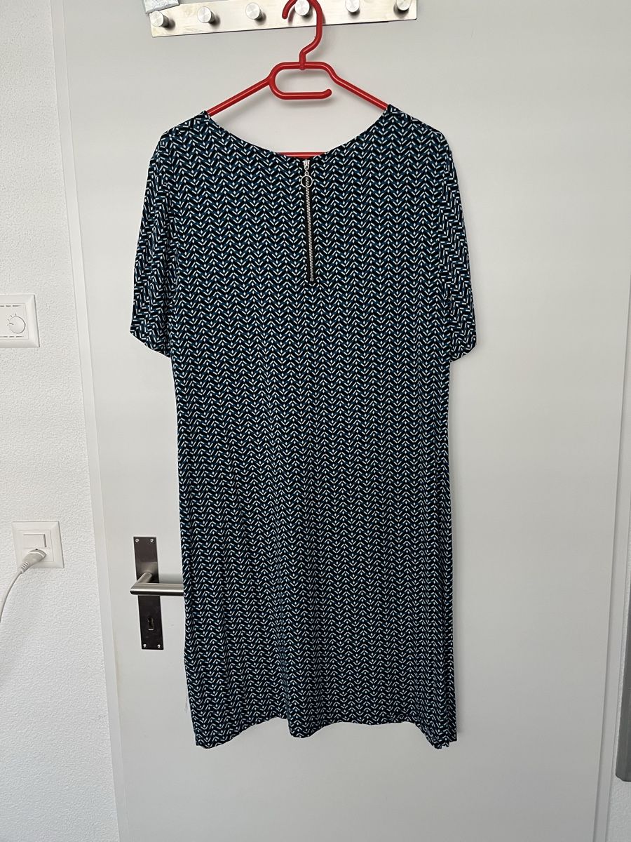 Kleider: Sommerliches Kleid mit Muster, bequeme Passform, Gr. 44 – Gebraucht aus Thun von elshei 1