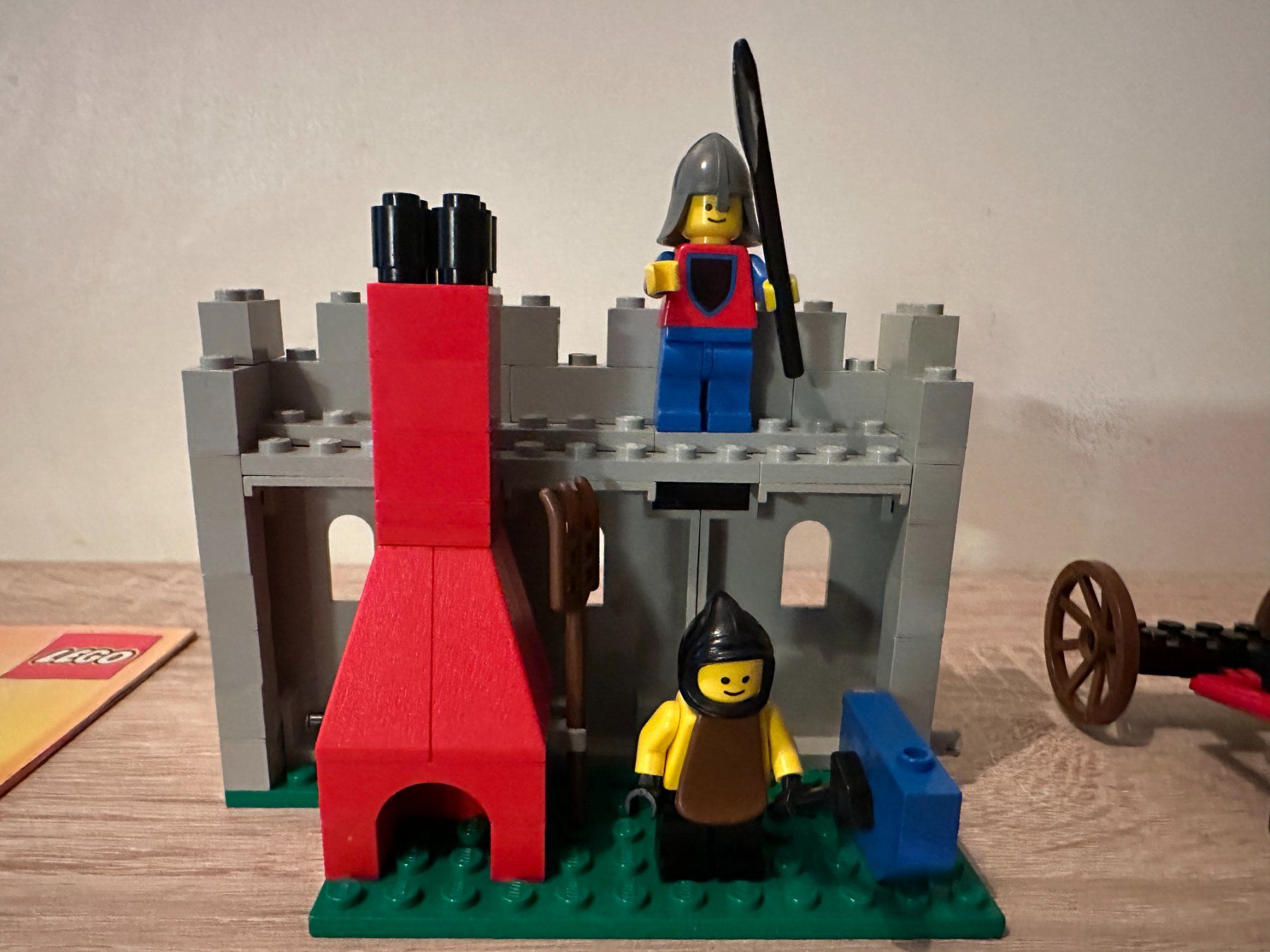 Legoland Kit di costruzioni: LEGO Ritter 6040 Blacksmith Shop – Usato da Basel venduto da Don-Angel 4