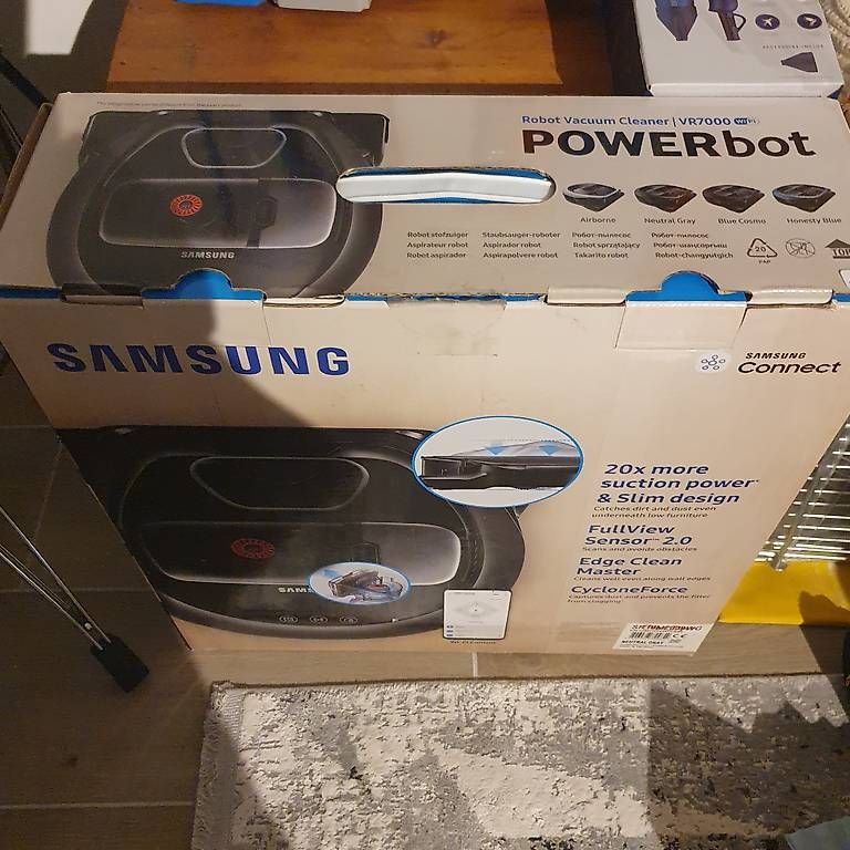 Aspirapolveri & Accessori: Robot Aspirateur SAMSUNG powerbot VR7000 – Usato da Corcelles-le-Jorat venduto da Fashion_Unfold 1