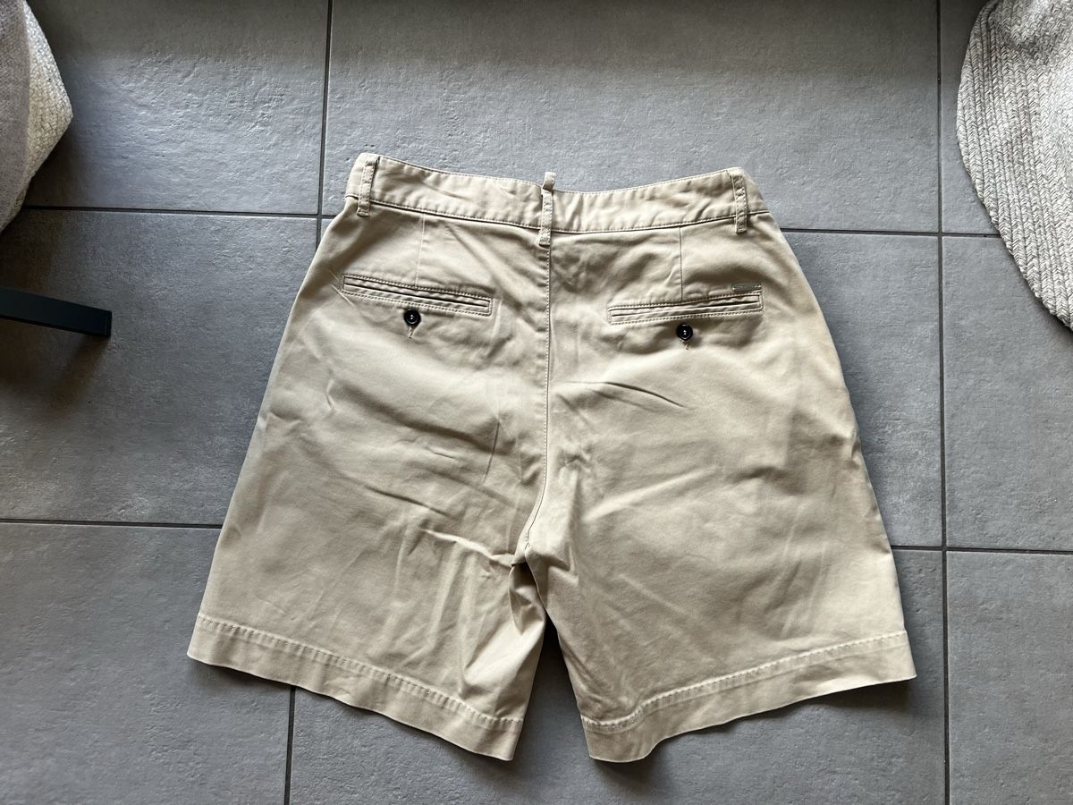 Dsquared2 Hosen: Dsquared2 bermuda uomo  – Gebraucht aus Mendrisio von fly_9wzx 8