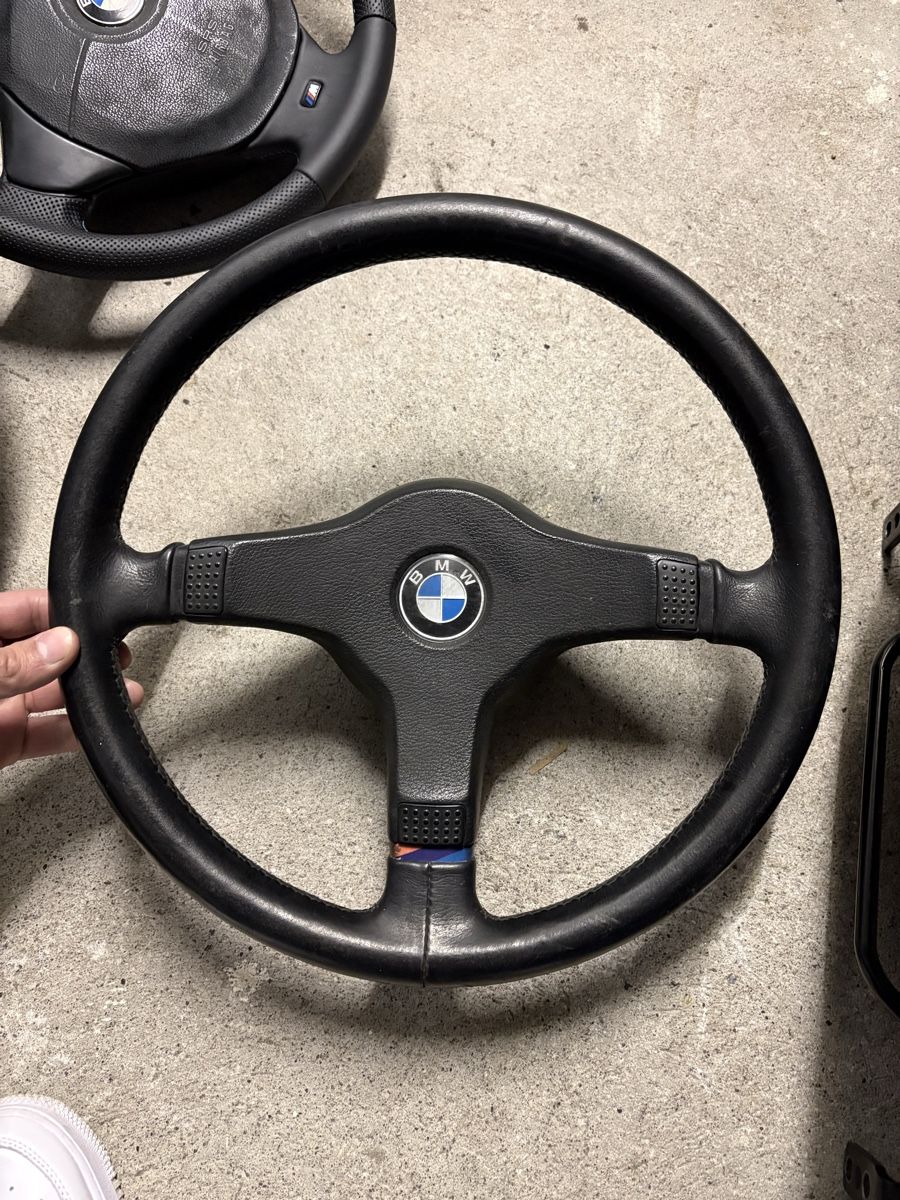 BMW Tutti pezzi di ricambio auto: Bmw e30 M3 Lenkrad – Usato da Zürich venduto da Bimmer3