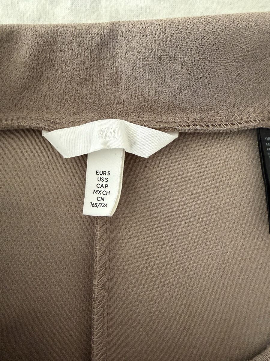 H&M Pantaloni: H&M culottes trousers, size S, Taupe, Spring – Usato da Zürich venduto da jus_sw7l 4