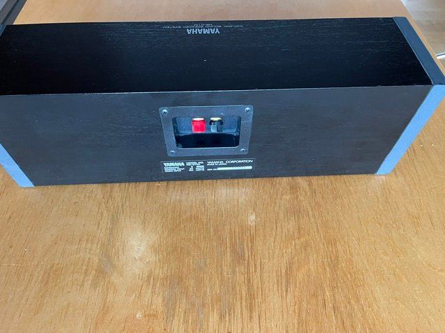 Yamaha Casse acustiche: Yamaha center chanel speaker – Usato da La Croix (Lutry) venduto da Ric_2bbm 3
