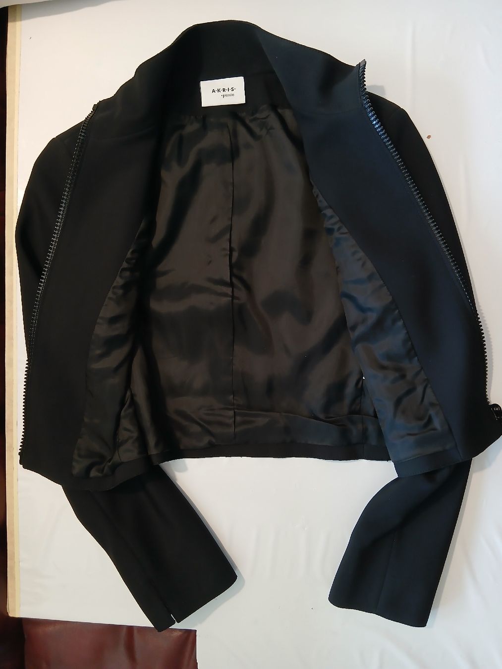Akris Jacken: Akris short Jacket schwarz – Gebraucht aus Zürich von tg4_y65n 2