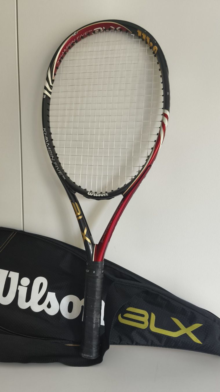 Wilson Racchette: Wilson Khamsin Five BLX Racket mit Hülle – Usato da Hagendorn venduto da Thom.74