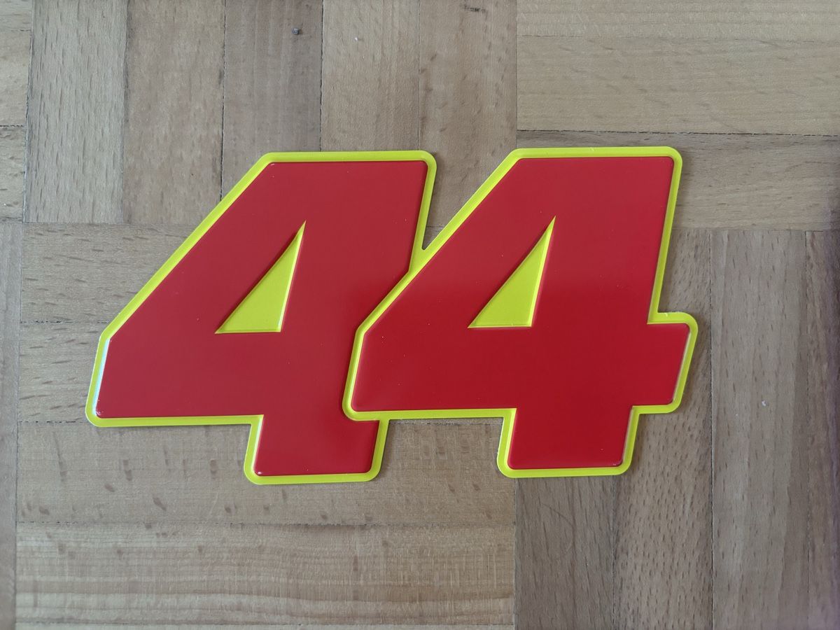 Tutte le decorazioni: Ferrari / Lewis Hamilton Bundle - Driver Number & Foto – Nuovo (secondo la descrizione) da Zug venduto da its_k265 2