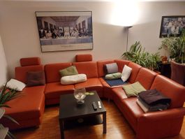 Elegantes Leder Ecksofa, Rostrot/ Orange, Guter Zustand