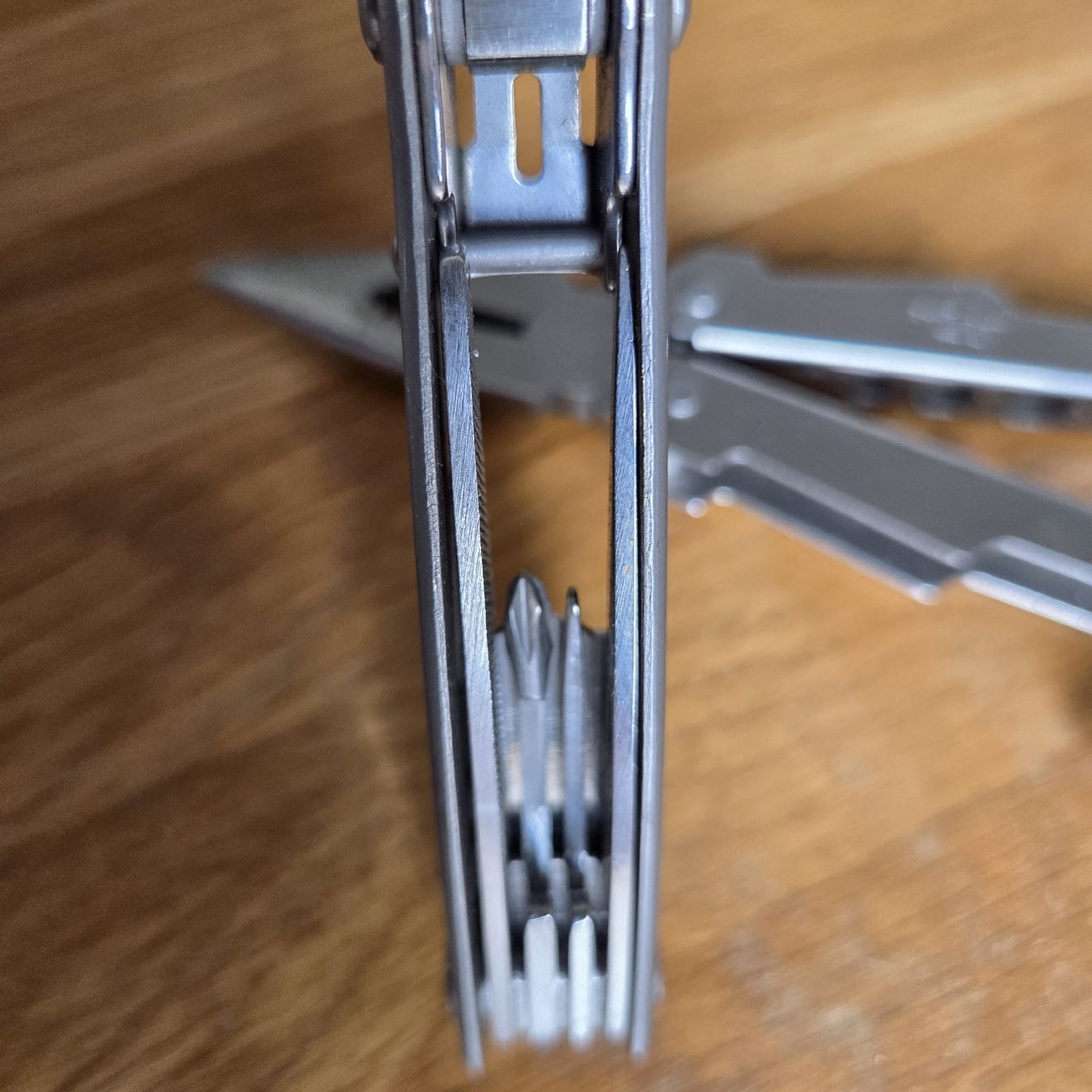 Tous les outils: 2x Multitool Werkzeuge – D'occasion à Stans par Ducati16 5