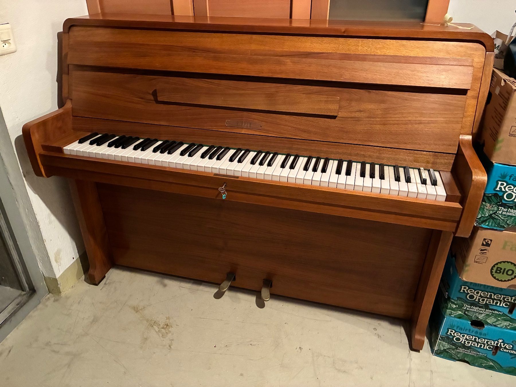 Strumenti musicali: Piano Rippen Carillon 1958 – Usato da St-Prex venduto da Nexu5