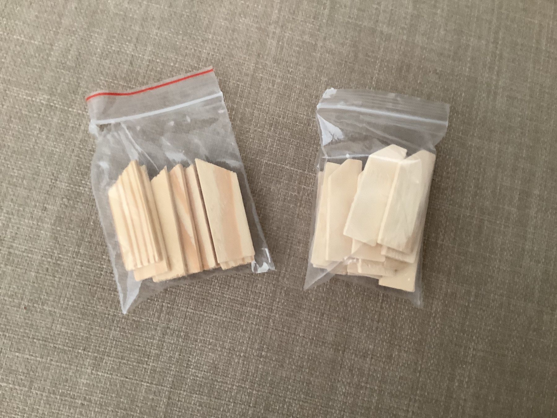 Giochi: Little wooden pieces – Nuovo (secondo la descrizione) da Zürich venduto da eli_685m