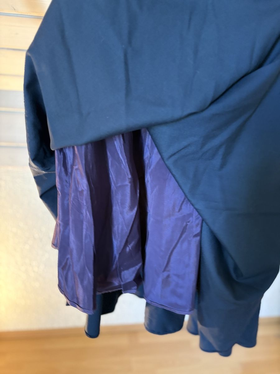 Gonne: BLAUER MIDIROCK AUS WOLLE – Nuovo (secondo la descrizione) da Bettwiesen venduto da wombat90 1