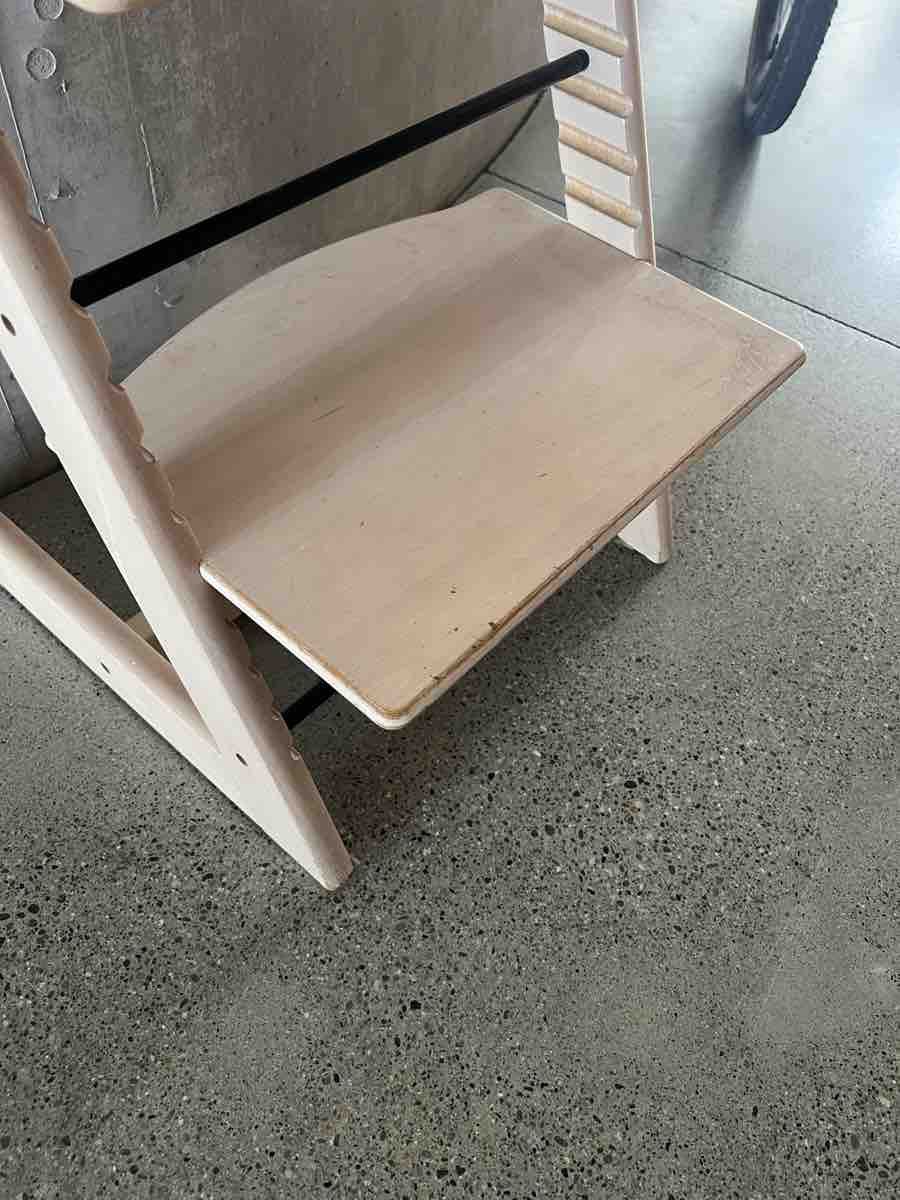 Stokke Hochstühle: Stokke Kinderhochstuhl Eiche, hell – Gebraucht aus Wädenswil von ine_dh8c 3