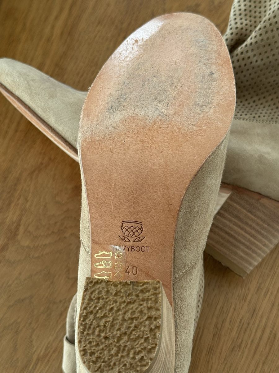 Navyboot Scarpe da donna: NAVYBOOT Stiefel beige, Gr. 40 – Usato da Zürich venduto da JBZH 4