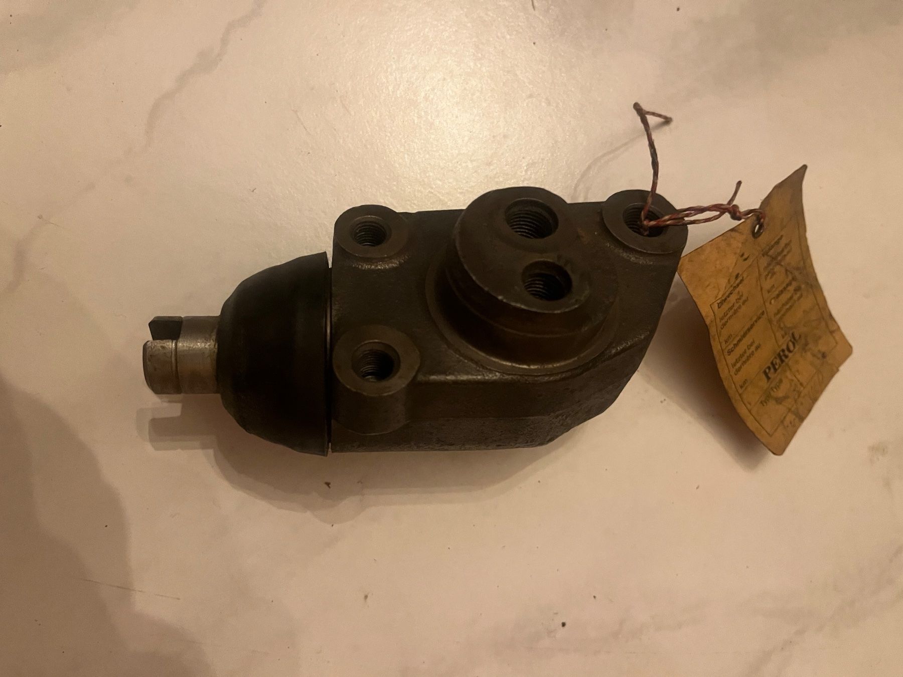 Sonstiges Fahrzeugzubehör: Bremszilynder Ford – Gebraucht aus Dällikon von CH-Schrauber 1