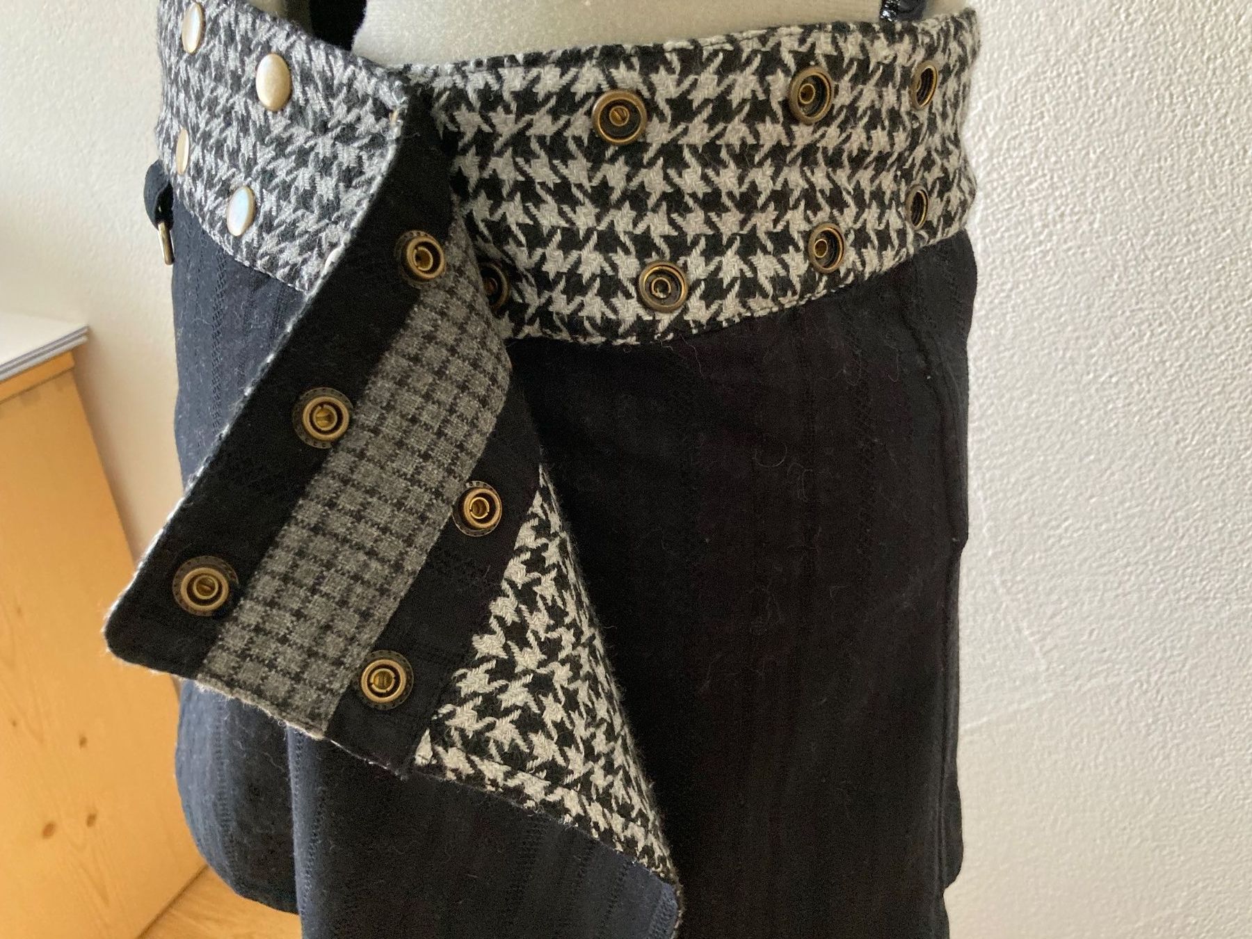Moshiki Röcke: MOSHIKI Wickelrock, reversible – Gebraucht aus Samedan von chickenrun01 5