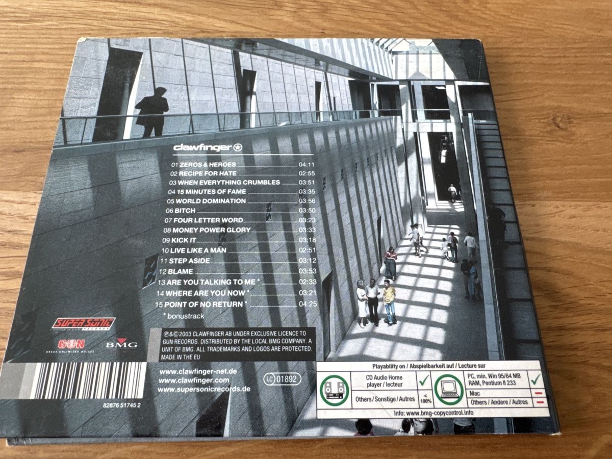 CD: Clawfinger - Zeros & Heroes - Limited Edition CD – Usato da Muhen venduto da Kusi_ 1