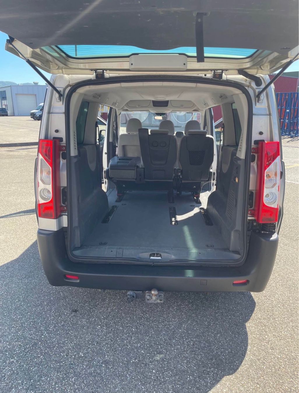 Peugeot Veicoli commerciali: Peugeot Tepee 2.0 HDI 136 – Usato da Courrendlin venduto da Telech47 3