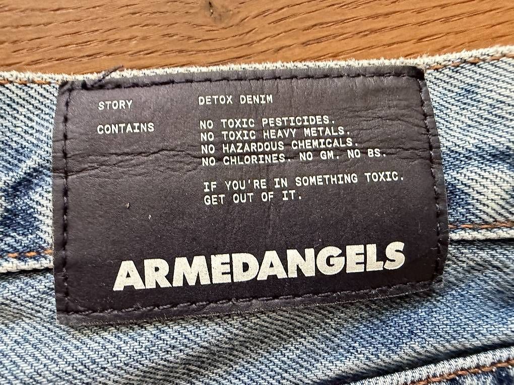 Jeans: Jeans Shorts Armedangels Gr. 27 – Usato da Glattfelden venduto da pexx79 4