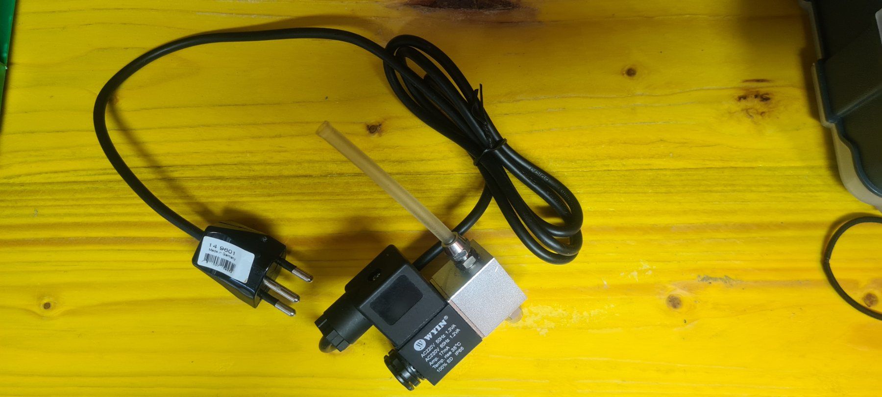 Laufwerke & Adapter: Aquarium Wyin – Gebraucht aus Buchrain von nunes-jaime