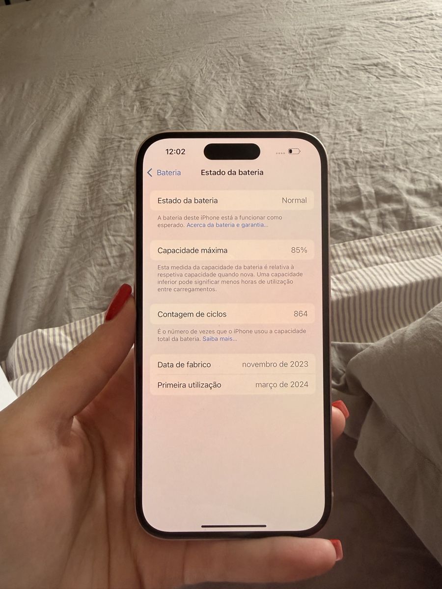 Apple Telefoni cellulari / Smartphones: iPhone 15 – Usato da St. Moritz venduto da mar_zq7j 9
