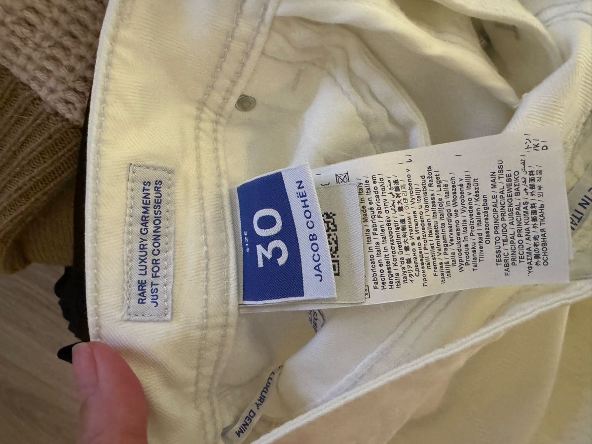 Jacob Cohën Jeans: Jacob Cohen Jeans Gr. 30, NEU! – Nuovo (secondo la descrizione) da zürich venduto da dalia06 3