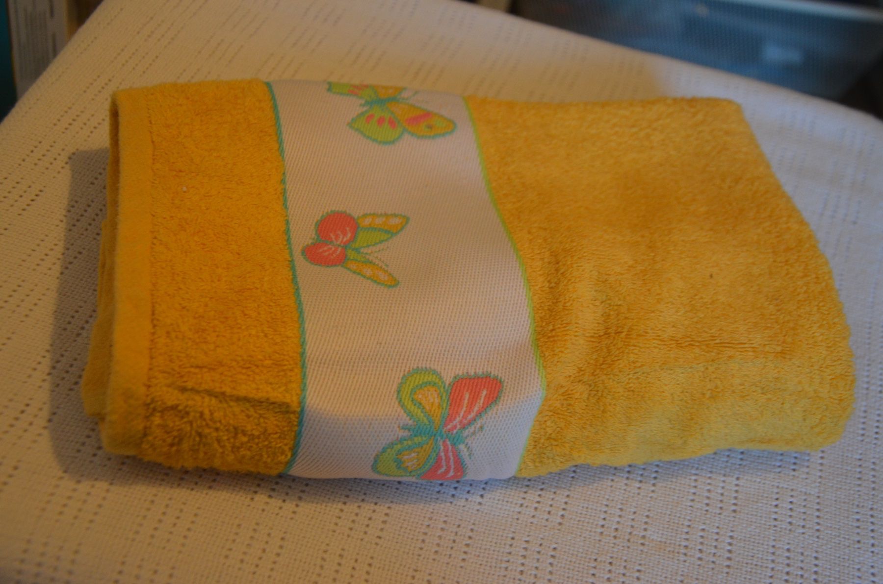 Teli da bagno: SERVIETTE DE BAIN - NEU – Nuovo e nell'imballaggio originale da Chiasso venduto da Dolly015