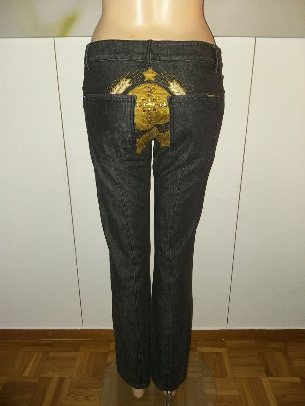 Jeans: Jeans VOYAGE PASSION   Taille/Grosse 34 CH – Usato da Cossonay-ville venduto da Super-Price-Quality 7