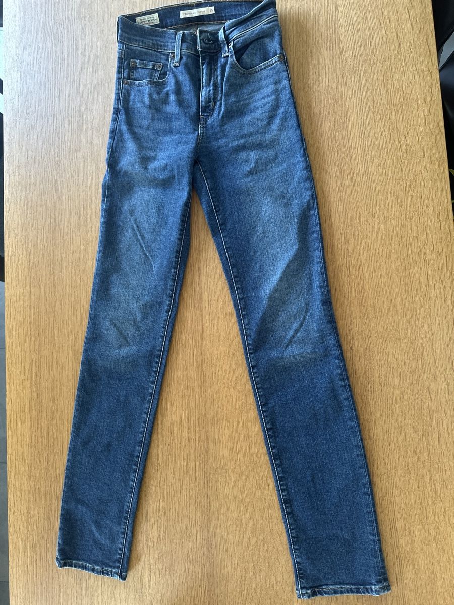 Levi's Jeans: Levis Jeans Dunkelblau – Neu (gemäss Beschreibung) aus Wettswil von ann_cdf7 2