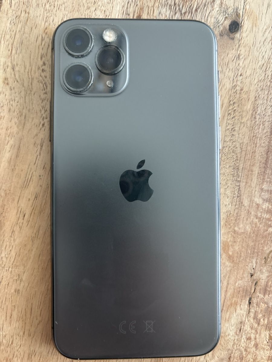 Apple Telefoni cellulari / Smartphones: I phone 11 pro – Usato da Rhäzüns venduto da giu_b2jd 1