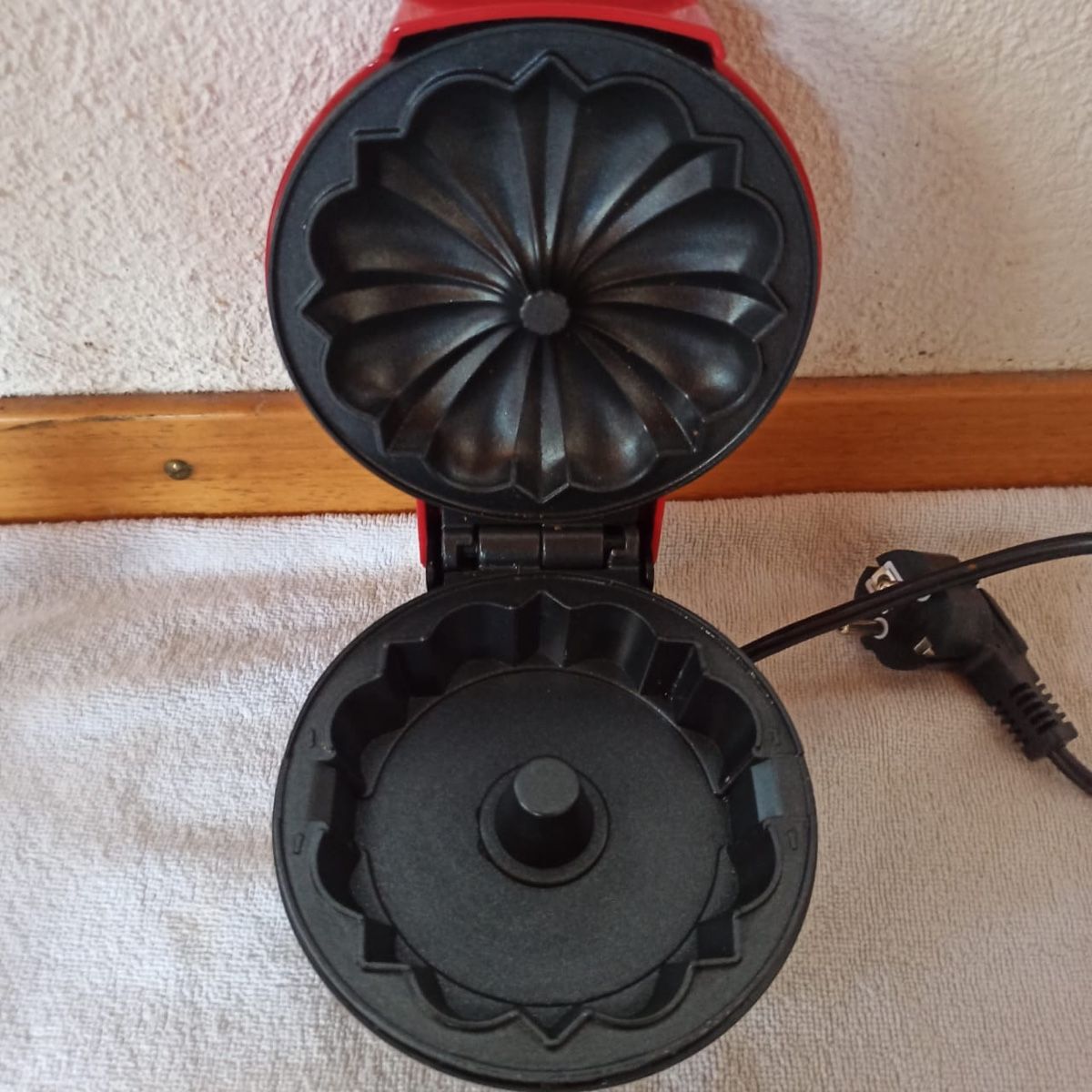 Moules à gâteaux: Mini Bundt maker – Neuf (Voir description) à Chézard-St-Martin par iva_xw8z