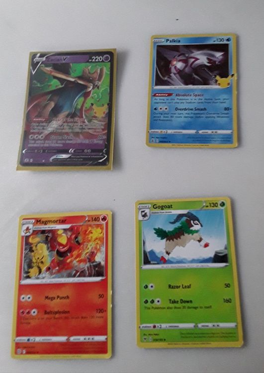 Cartoline: Lot de 4 cartes pokemon – Nuovo (secondo la descrizione) da Lausanne venduto da cel_65x8