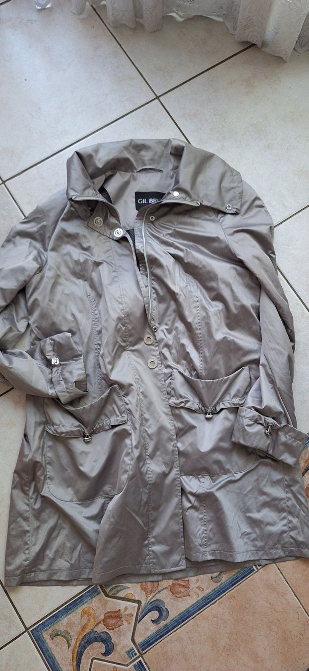 Mäntel: Trench-coat gris taille 40 – Gebraucht aus St-Triphon von Jldr0 2